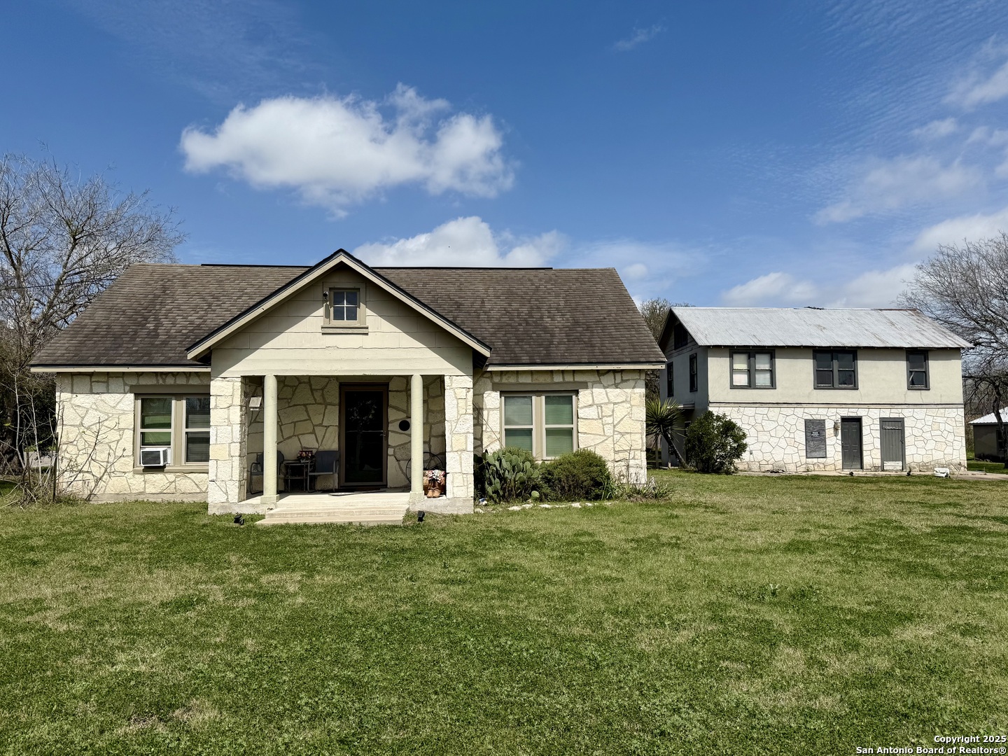 705 Weir Karnes City TX 78118