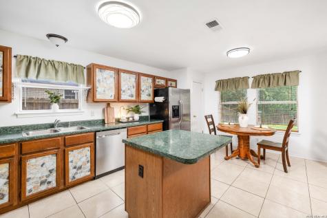 8663 Silent Oaks San Antonio TX 78250