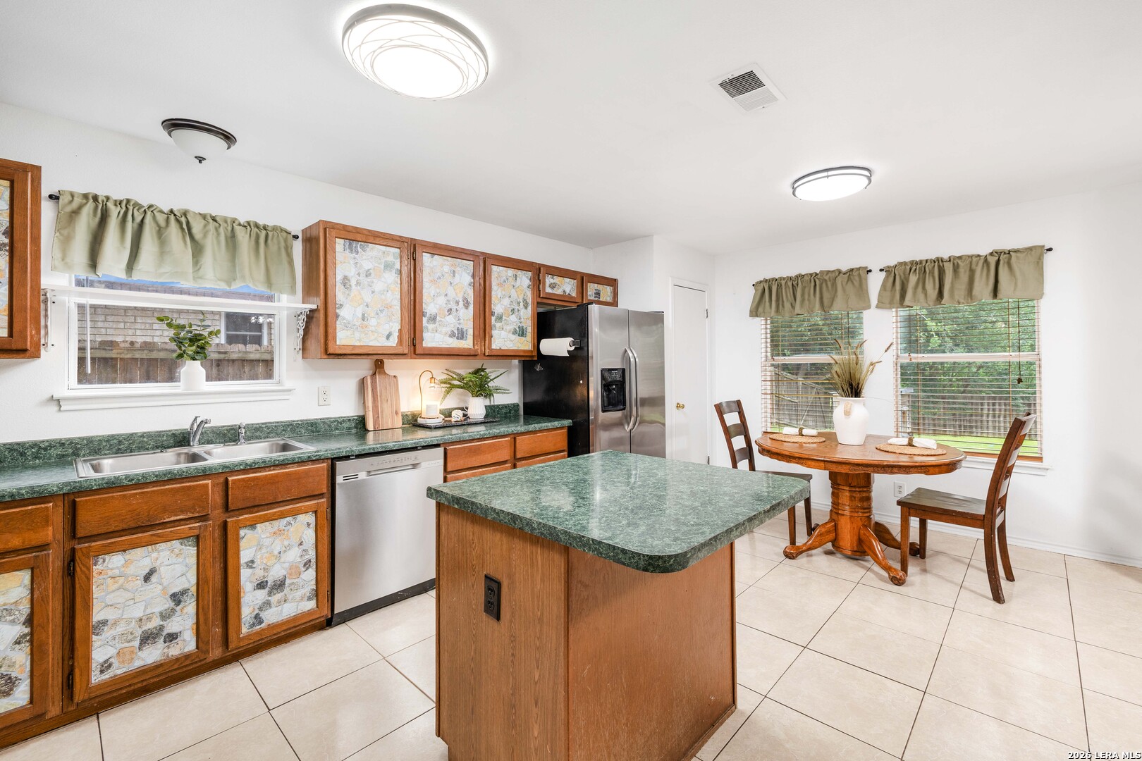 8663 Silent Oaks San Antonio TX 78250
