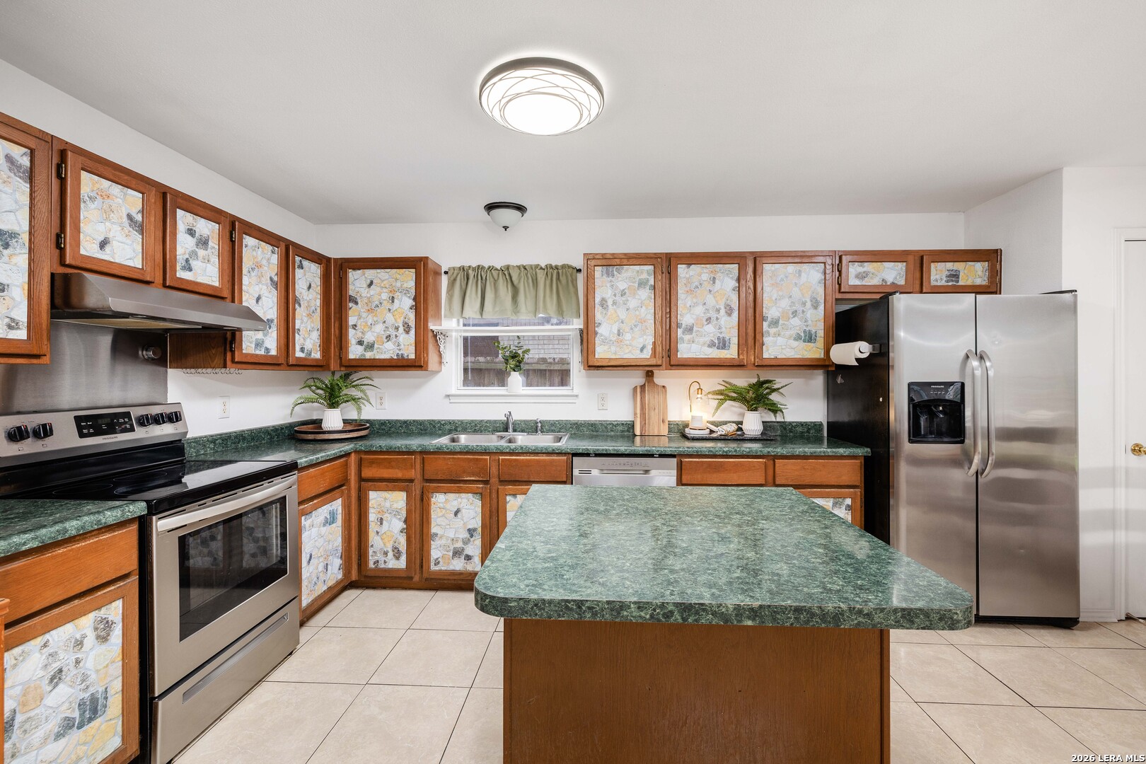 8663 Silent Oaks San Antonio TX 78250