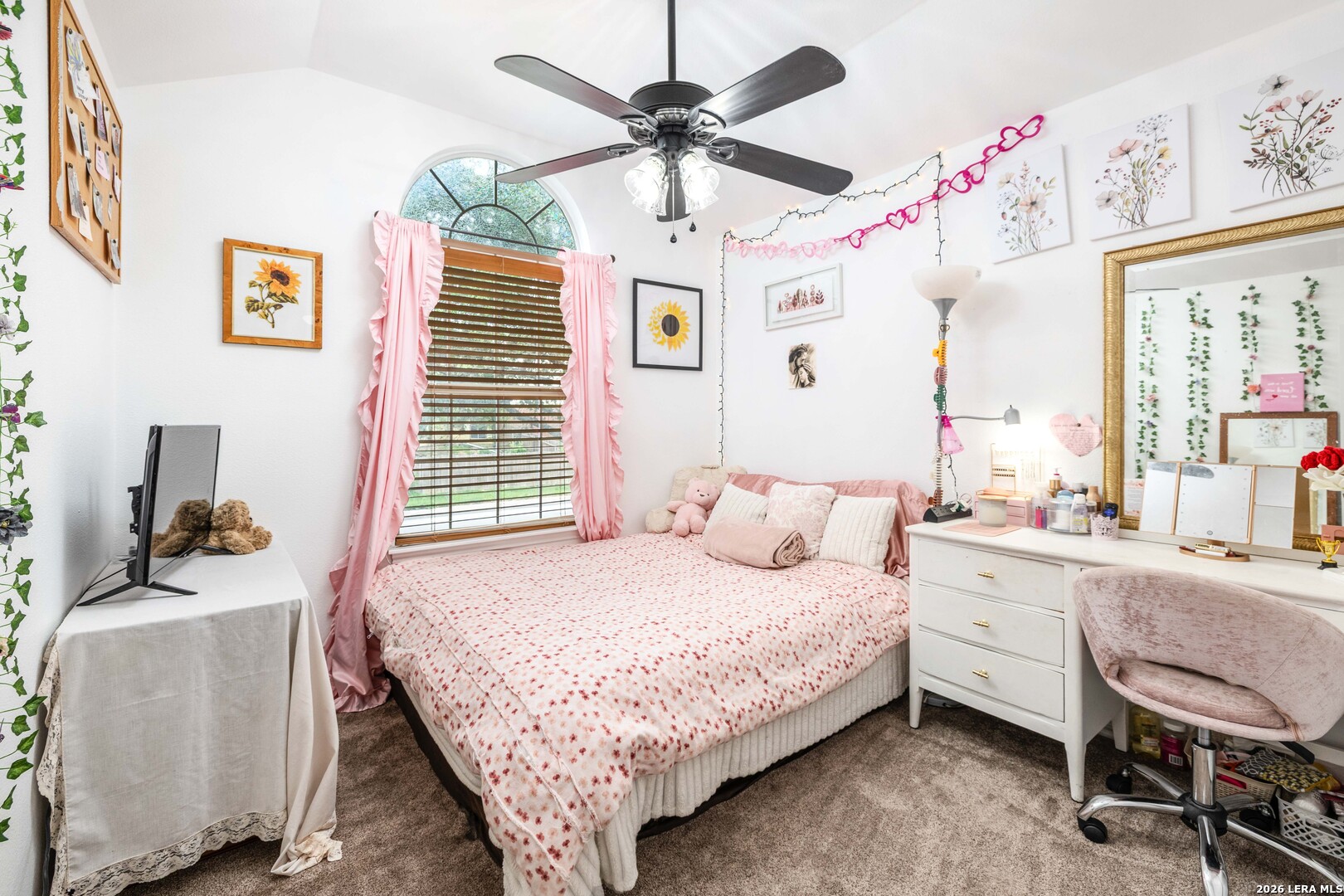 8663 Silent Oaks San Antonio TX 78250