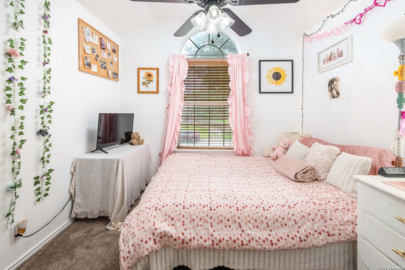 8663 Silent Oaks San Antonio TX 78250