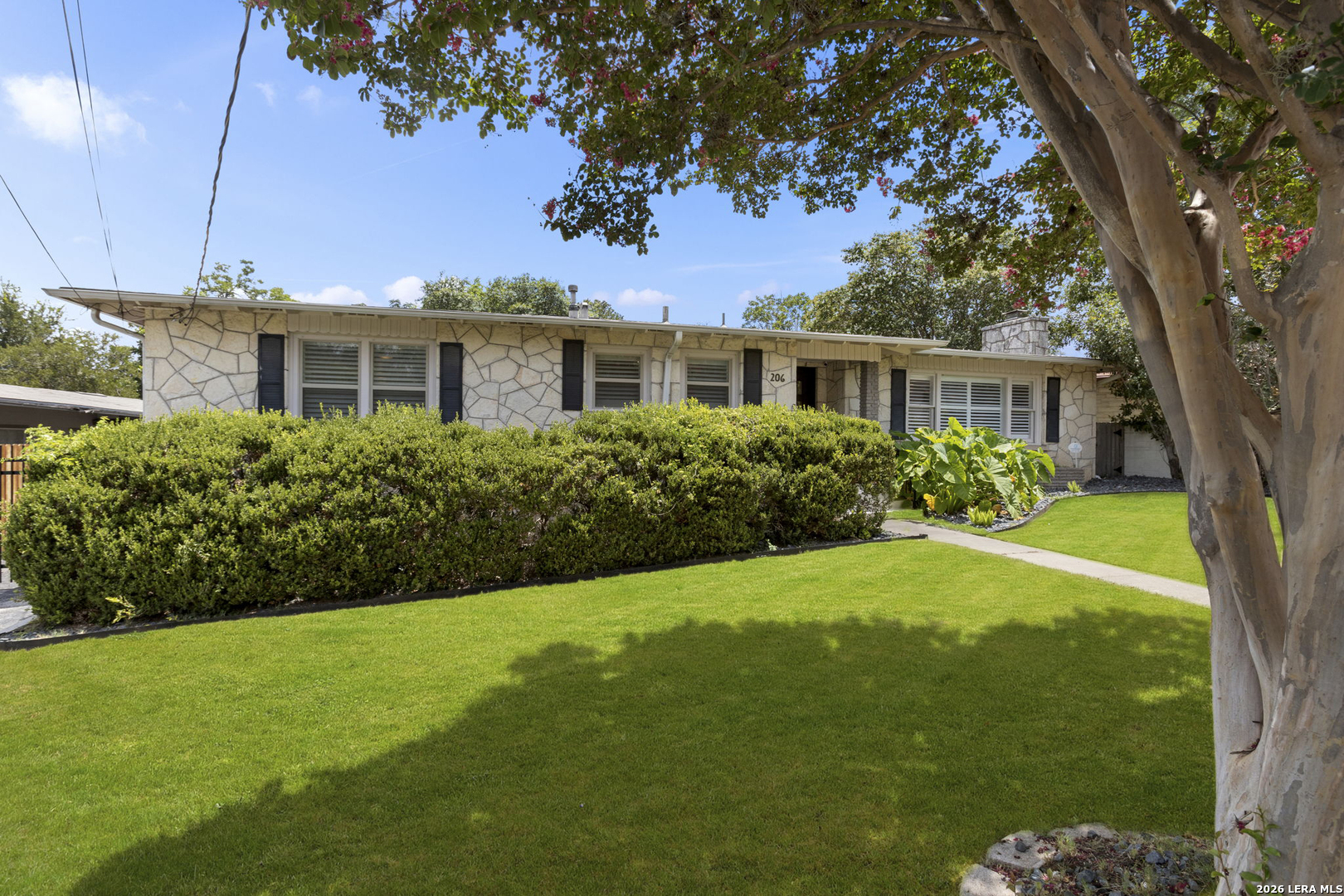 206 E Agarita Avenue San Antonio TX 78212