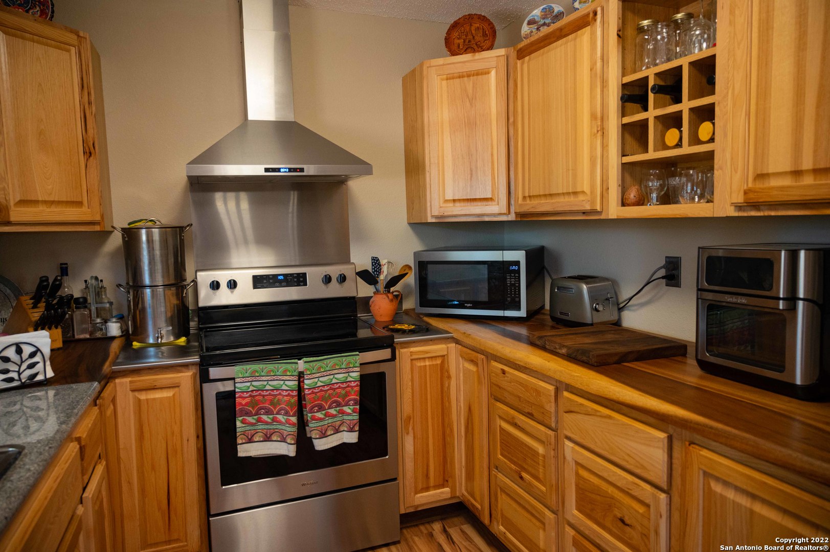 604 Mountain View Drive Bandera TX 78003
