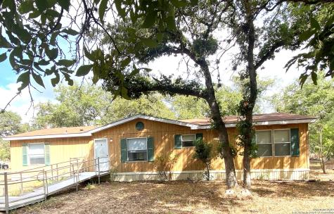 220 Oak View Drive La Vernia TX 78121