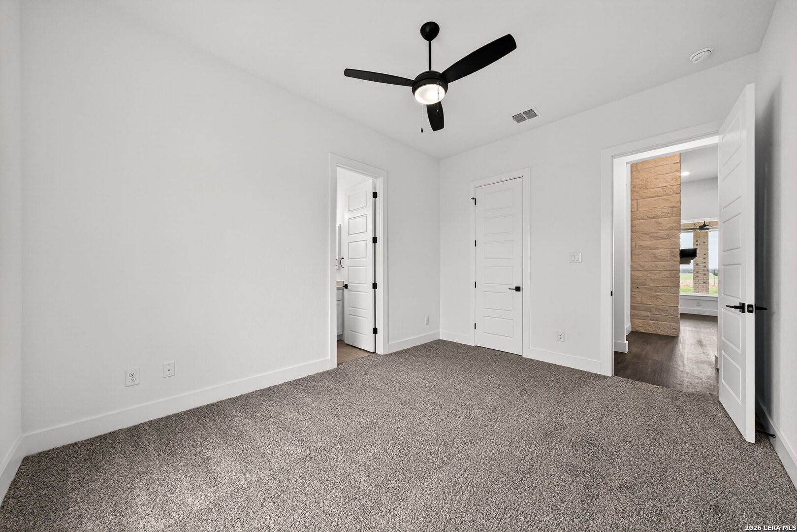 302 Venado Oaks Castroville TX 78009