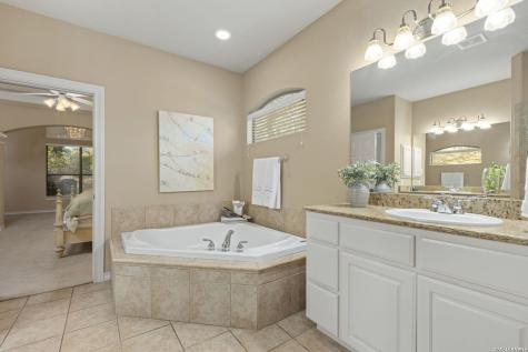 3226 Roan Way San Antonio TX 78259
