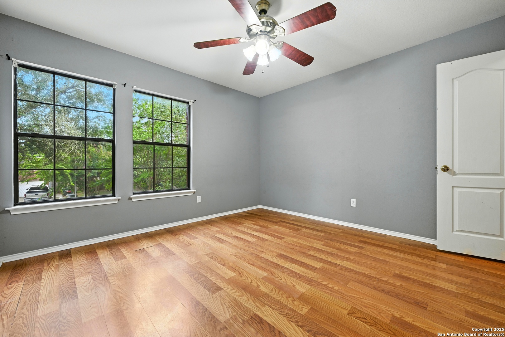 481 Whispering Hlw Kyle TX 78640