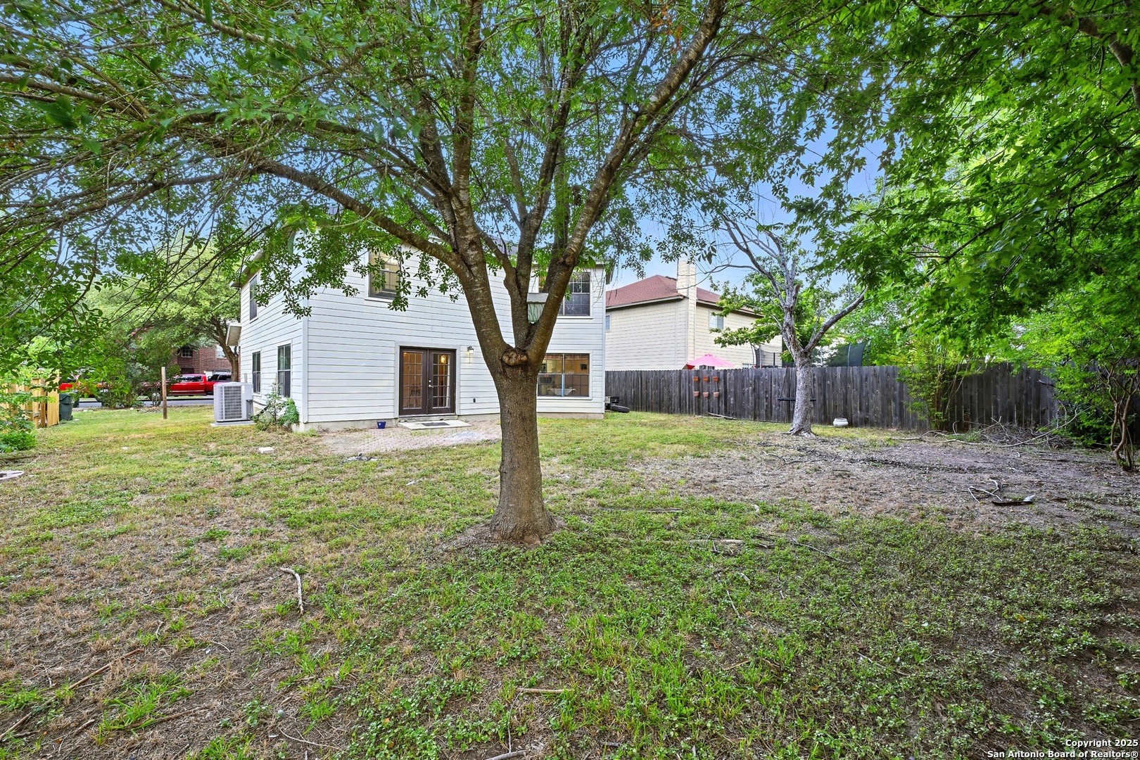 481 Whispering Hlw Kyle TX 78640