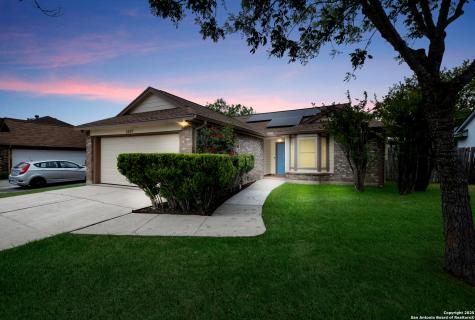 5507 Park Lake San Antonio TX 78244