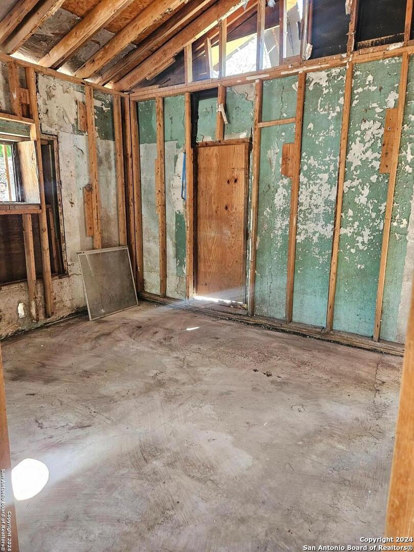 1710 Hidalgo Street San Antonio TX 78207