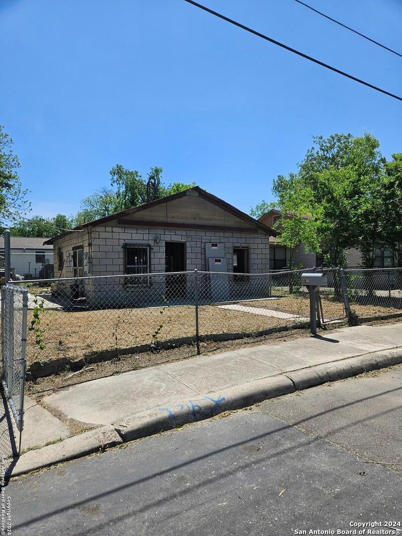 1710 Hidalgo Street San Antonio TX 78207