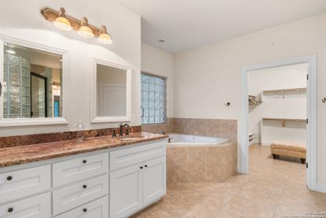 106 Oak Meadow Lane Boerne TX 78006