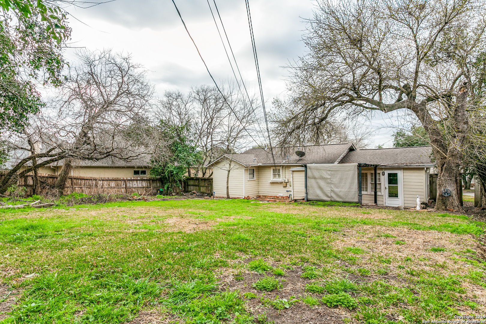 901 Garraty Road Terrell Hills TX 78209