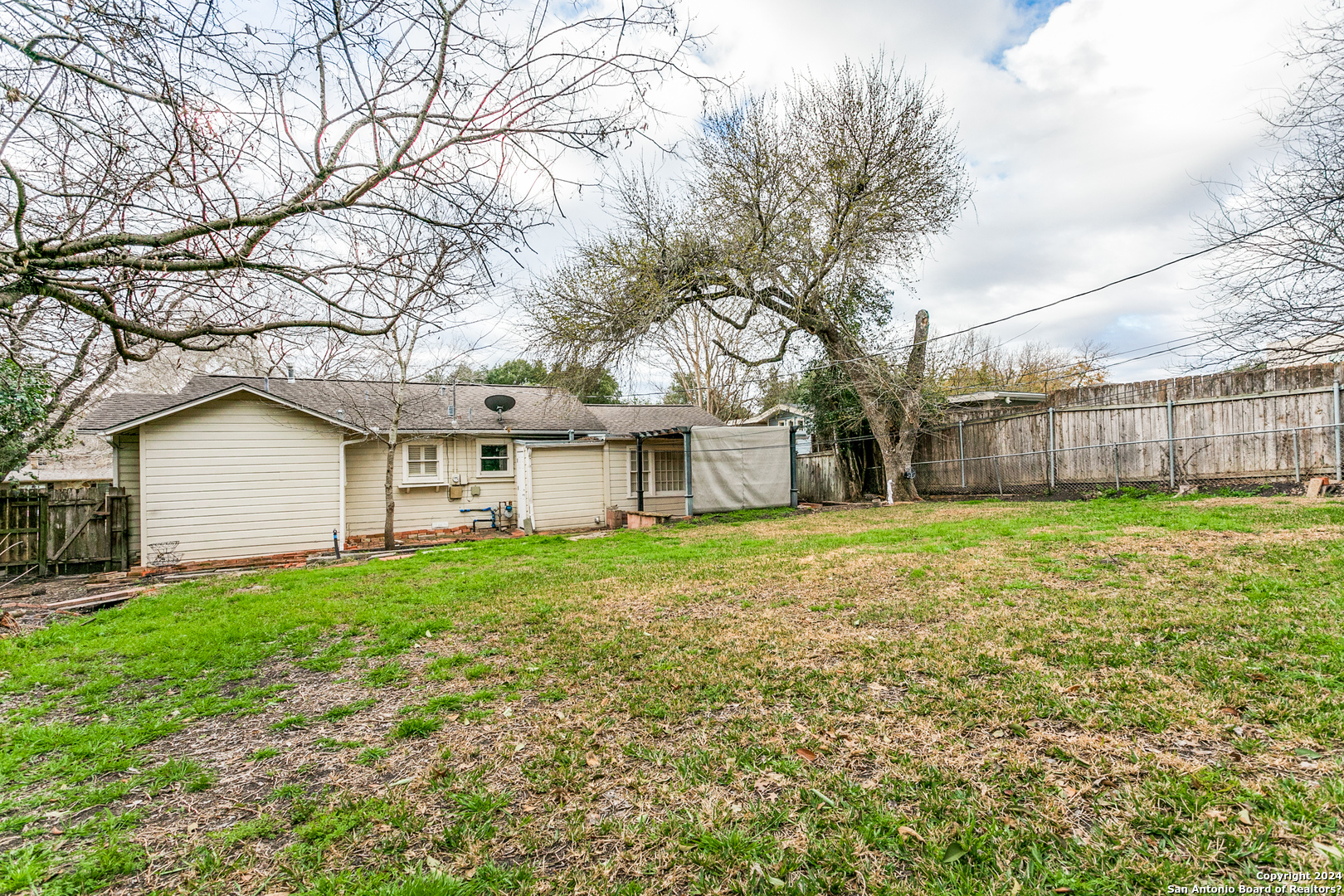 901 Garraty Road Terrell Hills TX 78209