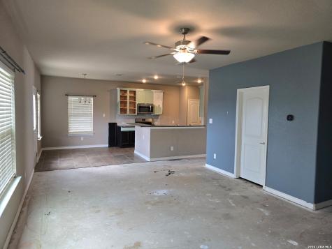 157 Fawn Trace San Antonio TX 78253