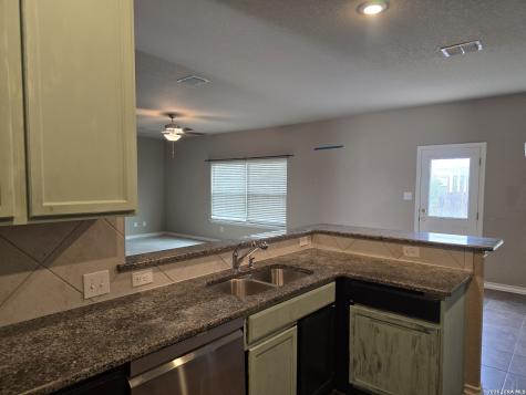 157 Fawn Trace San Antonio TX 78253