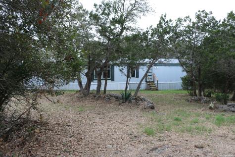 201 County Road 2470 Hondo TX 78861