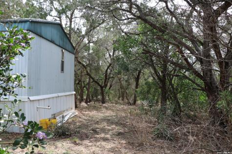 201 County Road 2470 Hondo TX 78861