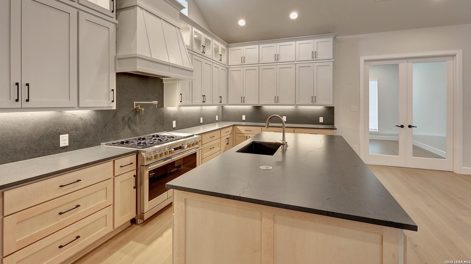 83 Enia Circle San Antonio TX 78257