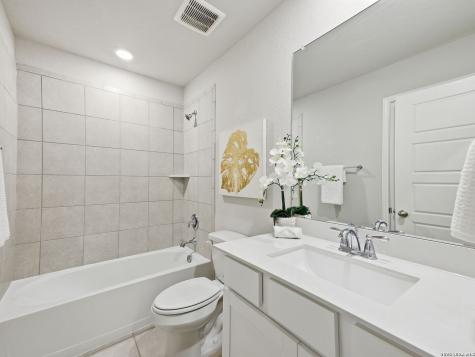 2502 Pitcher Ranch San Antonio TX 78253