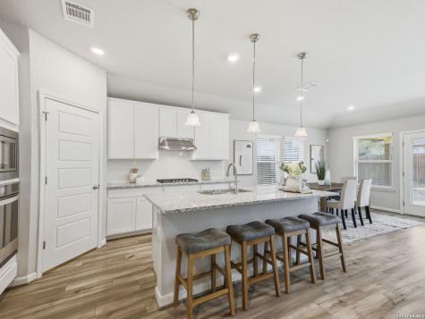 2502 Pitcher Ranch San Antonio TX 78253