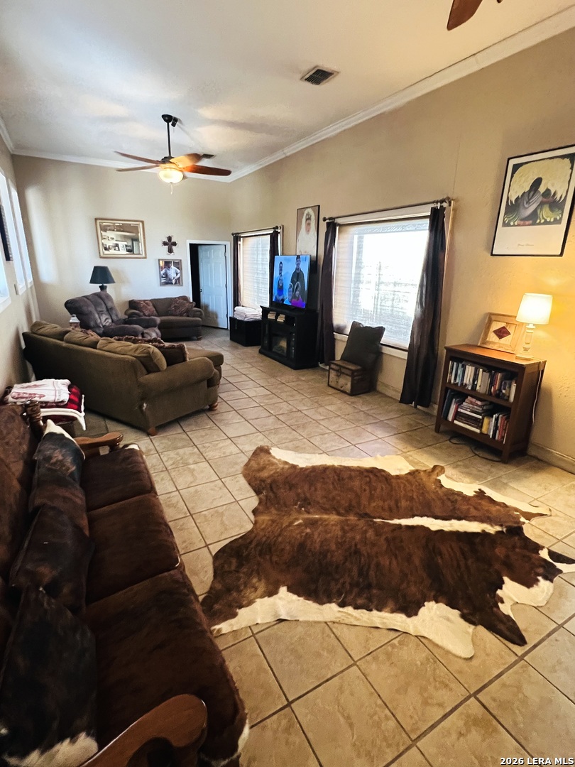 247 Marsh Uvalde TX 78801