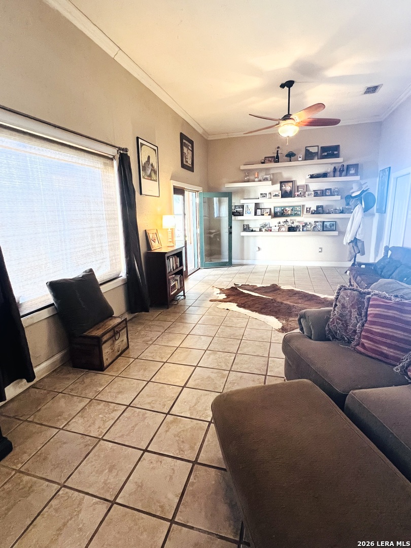 247 Marsh Uvalde TX 78801