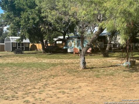507 Mulberry Street Jourdanton TX 78026