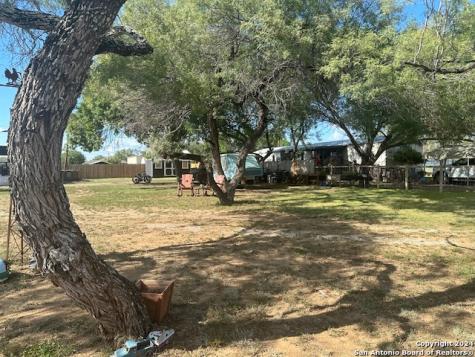 507 Mulberry Street Jourdanton TX 78026
