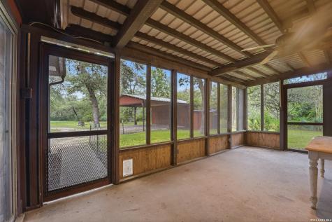 8606 State Highway 123 N Stockdale TX 78160