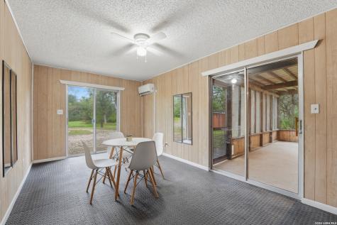 8606 State Highway 123 N Stockdale TX 78160