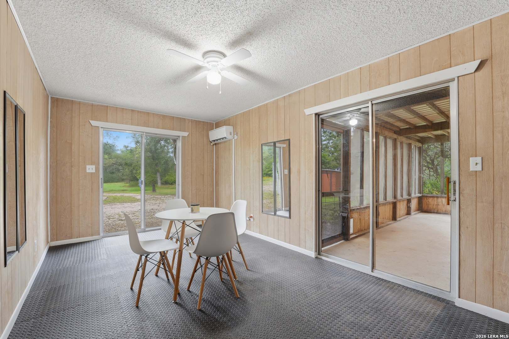 8606 State Highway 123 N Stockdale TX 78160