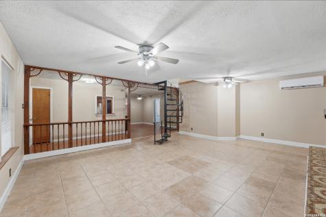 8606 State Highway 123 N Stockdale TX 78160