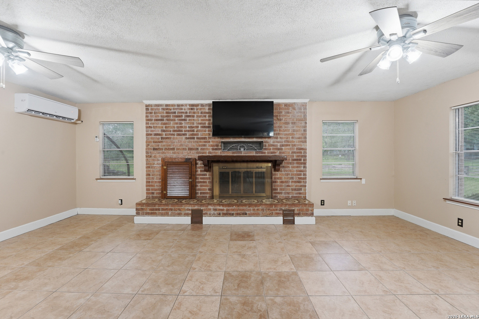 8606 State Highway 123 N Stockdale TX 78160