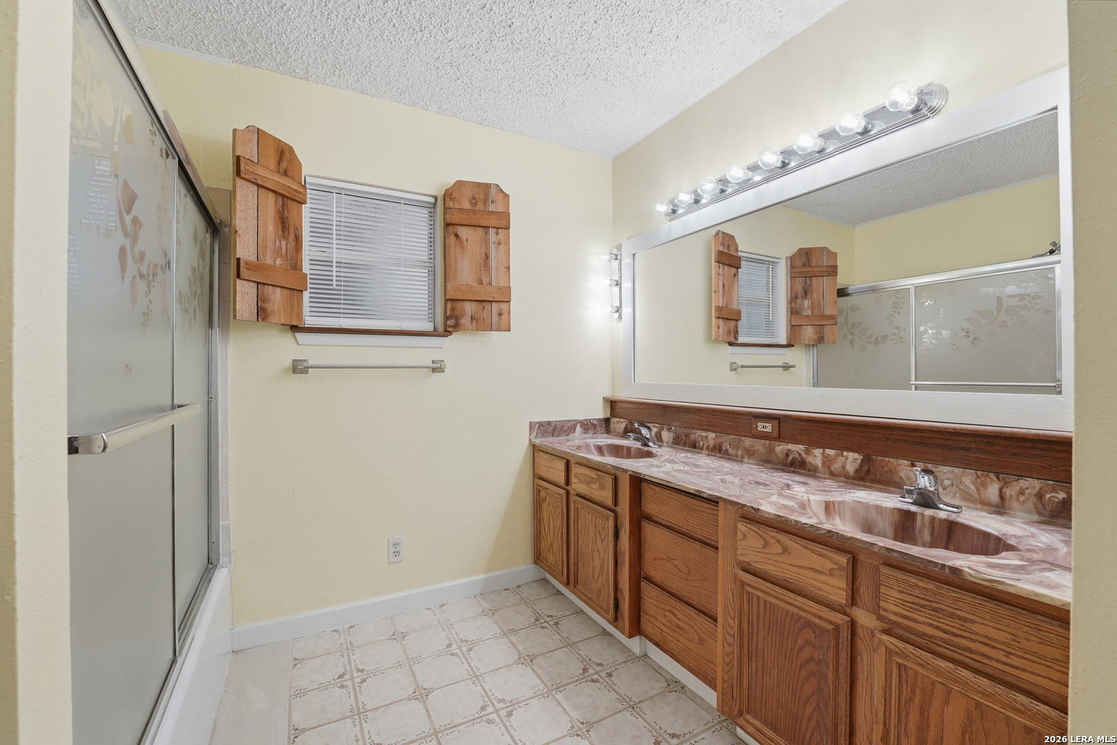 8606 State Highway 123 N Stockdale TX 78160
