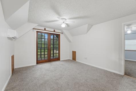 8606 State Highway 123 N Stockdale TX 78160
