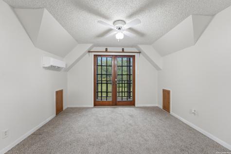 8606 State Highway 123 N Stockdale TX 78160