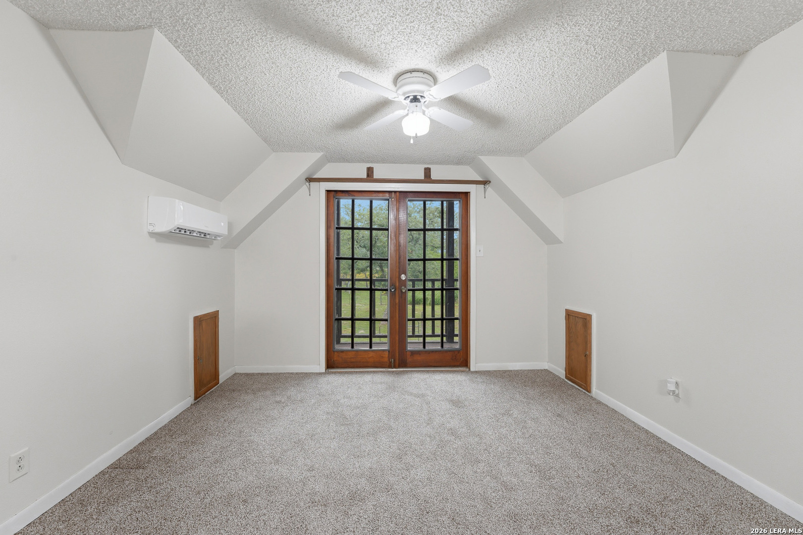 8606 State Highway 123 N Stockdale TX 78160