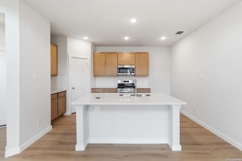 619 River Run Way San Antonio TX 78219