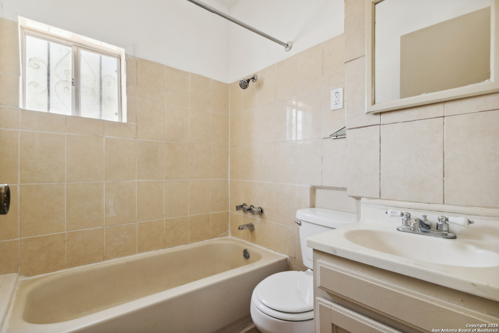 2121 San Fernando San Antonio TX 78207