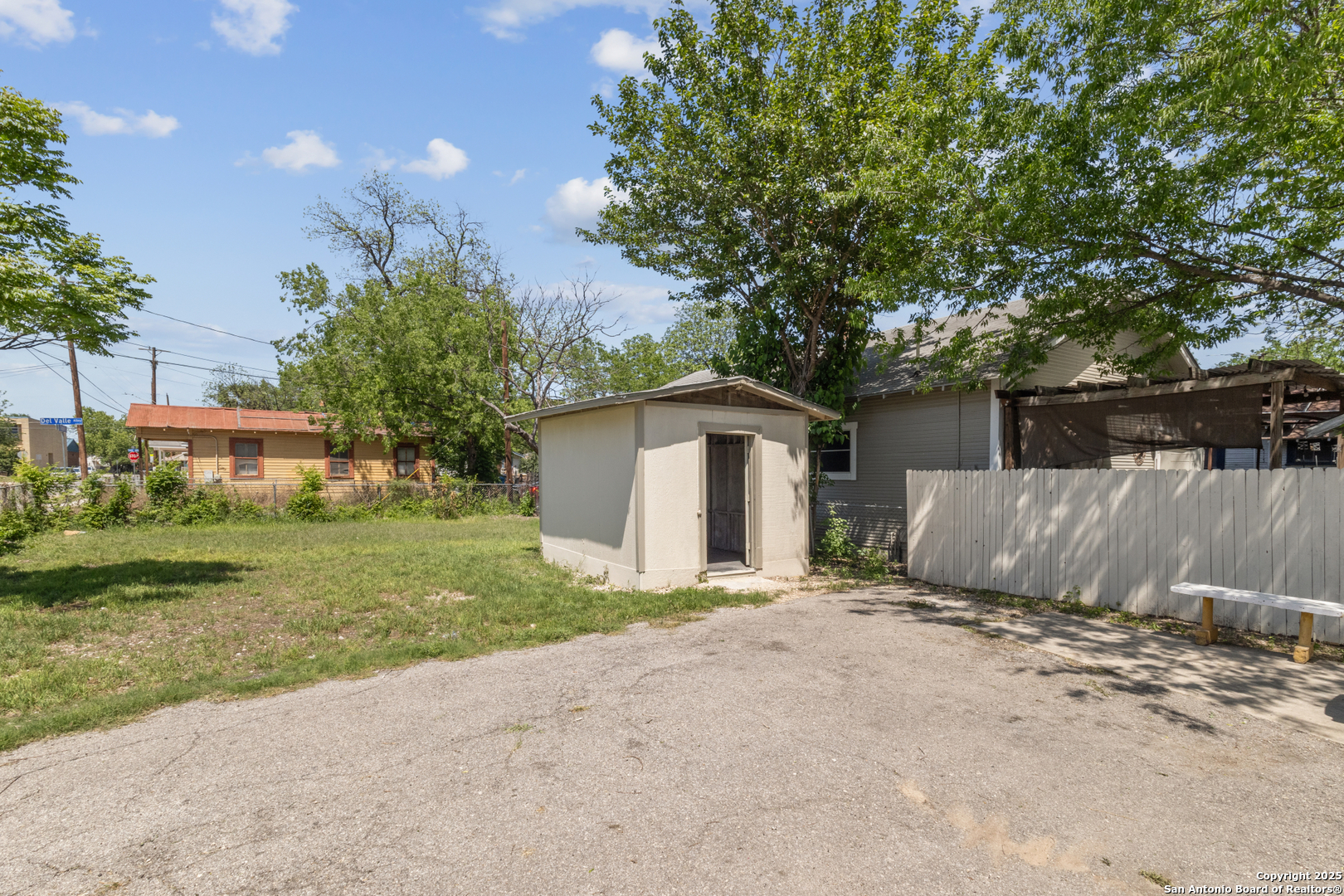 2121 San Fernando San Antonio TX 78207