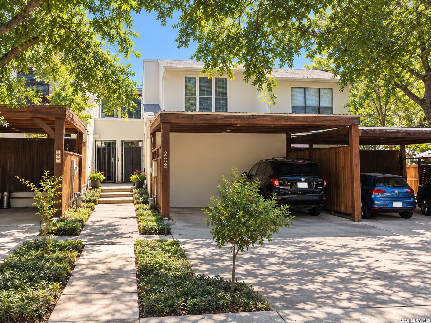 208 Grove Place Alamo Heights TX 78209