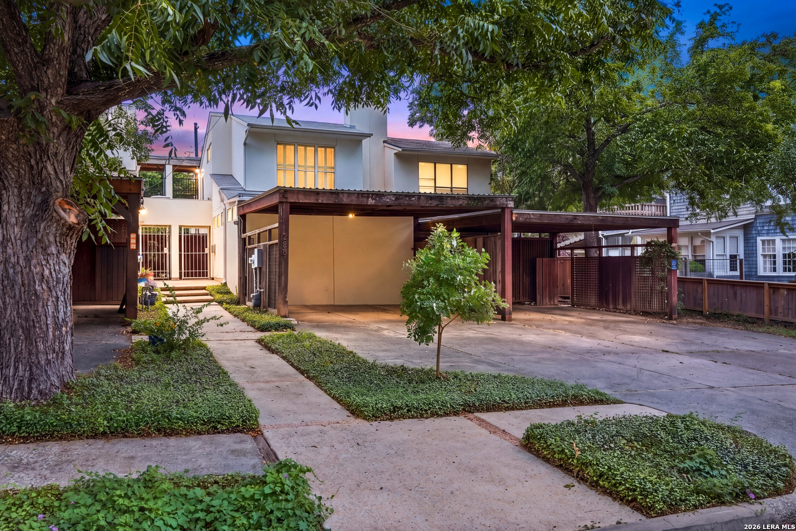 208 Grove Place Alamo Heights TX 78209