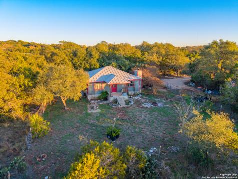 192 Elk Ridge Canyon Lake TX 78133