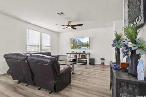355 Deer Crest Drive New Braunfels TX 78130