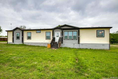 398 Frye Lane Seguin TX 78155