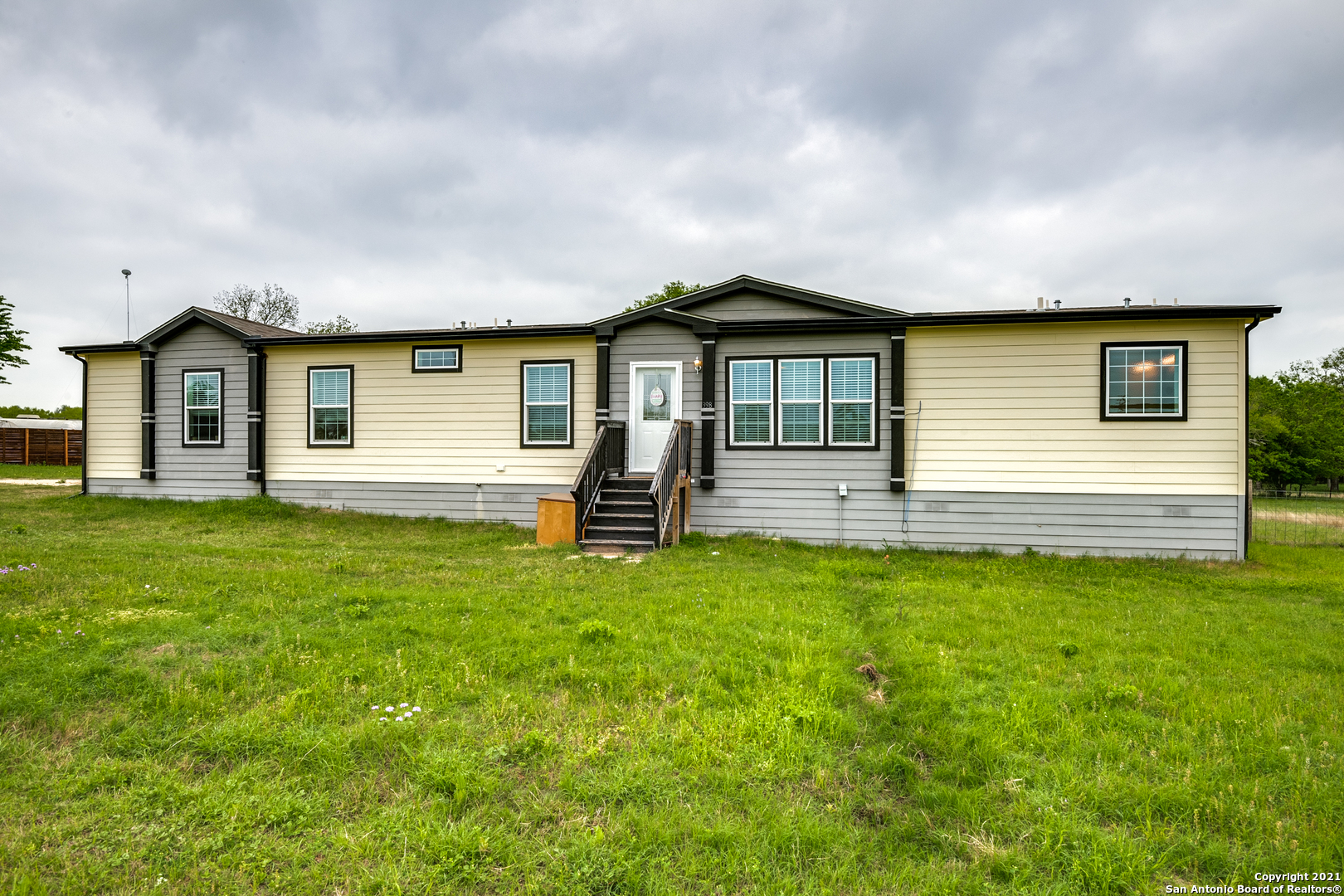 398 Frye Lane Seguin TX 78155