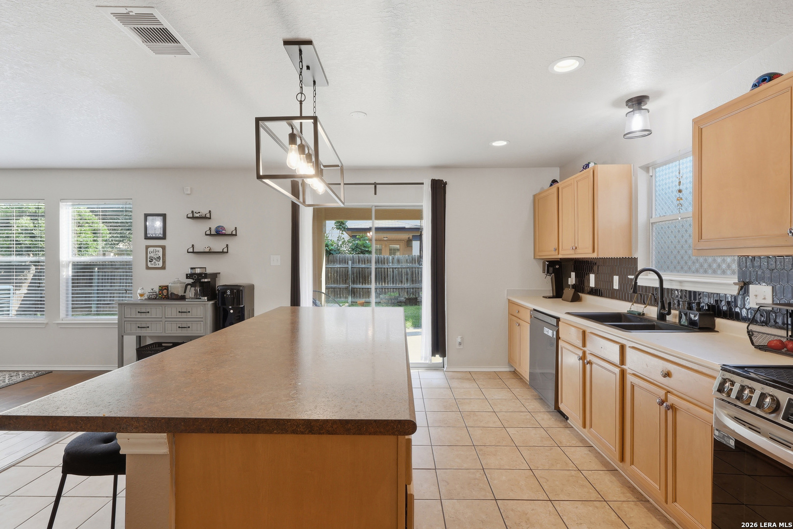 3 Adobe Grove San Antonio TX 78239