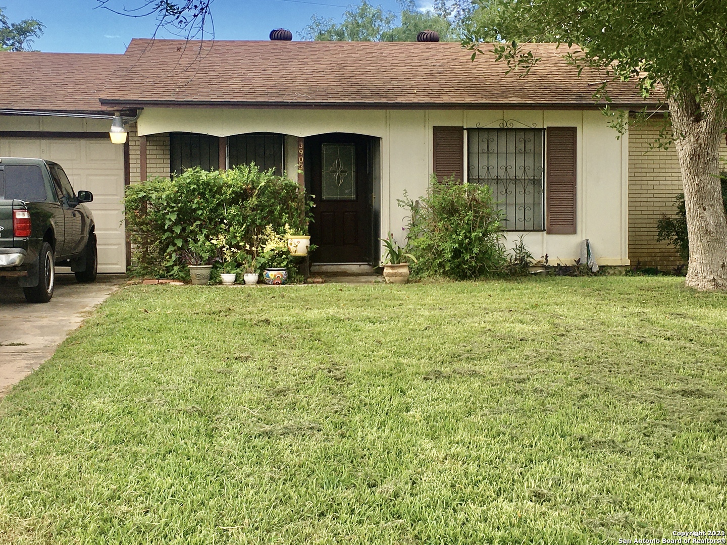 3903 Nash Boulevard San Antonio TX 78223